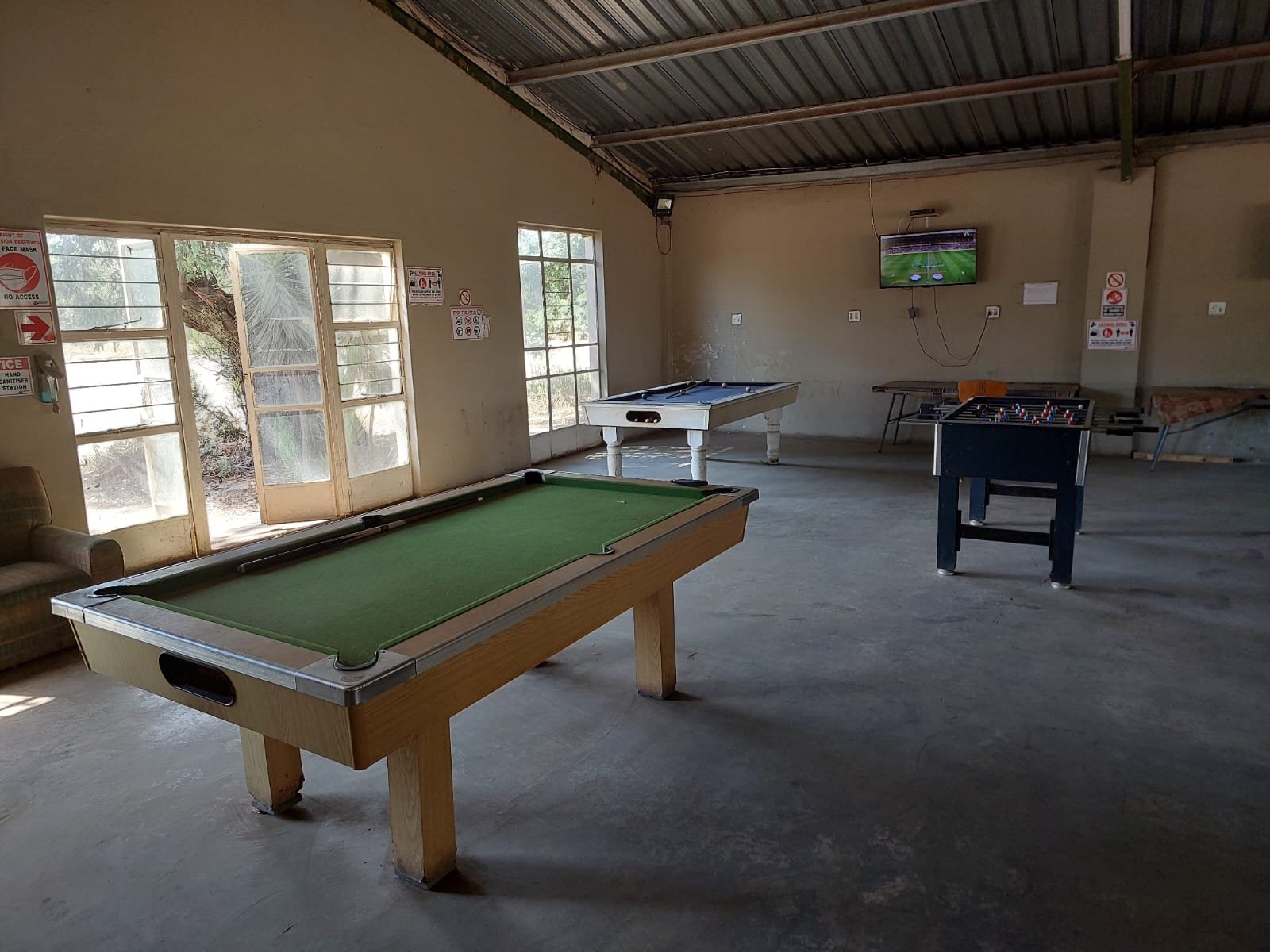 Tarlton Truck Stop & Wash Bay - Image 5